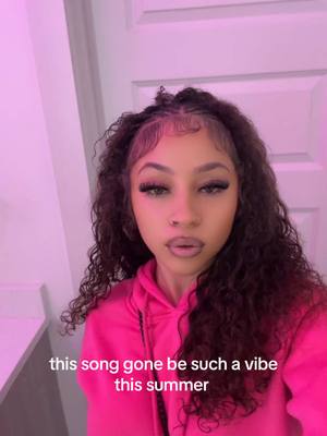 A post by @selenaaryanaa on TikTok