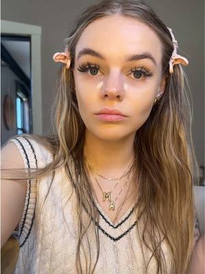 A post by @heyitsmaryalice on TikTok caption: having confidence will attract haters i fear #hottake #confident #thewizardliz #hater #insecure #GlowUp 
