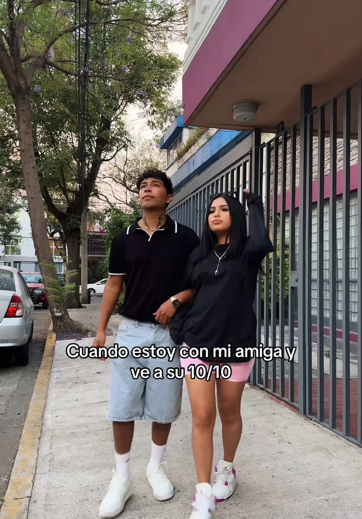 A post by @_shickoo_ on TikTok caption: 100% real no fake @Daniela Taquire🦋 