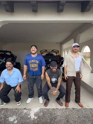 A post by @grupofrontera on TikTok caption: Mientras las rodillas nos dejen 🤣🧍‍♂️ #grupofrontera #parati #fyp 