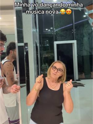 A post by @luanpereiracantor on TikTok caption: Vc tbm tem q dançar e me marcar pra eu republicar vc #fy #musicanova 