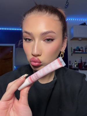 A post by @evaamarieee_ on TikTok caption: i used this blush under powder and over & it’s always 10/10😮‍💨