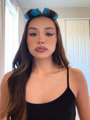 A post by @liliana_alexis on TikTok caption: Grwm ! 
