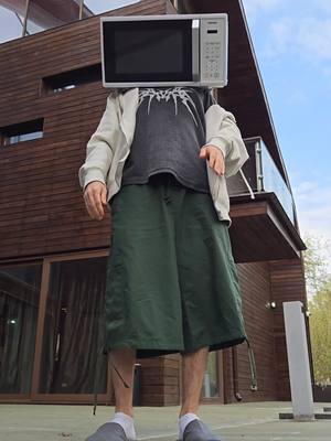 A post by @seregantonov on TikTok caption: МИКРОВОЛНИНИ СЕРГИОНИНИ #fyp #viraltiktok 