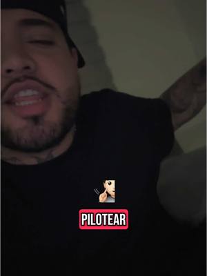 A post by @victor_eme_oficial on TikTok caption: Sin raspar muebles 🧏🏻 #el_diablo😈_oficial #contenido #foryoupage #viraltiktok #paratiiiiiiiiiiiiiiiiiiiiiiiiiiiiiii #fracesbelicas☘️📿 #foryoupage❤️❤️ #fyp #trend #fypシ #lomasvistoentiktok #trending #fyp 