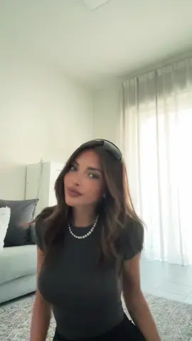 A post by @aurorabaru on TikTok