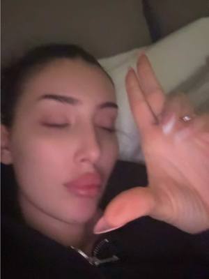 A post by @sissiguida_ on TikTok caption: Non riesco a smettere 