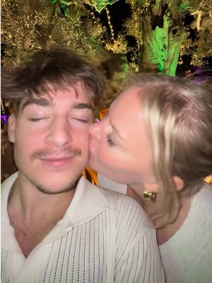 A post by @akaluuk on TikTok caption: Kiss or Slap 😭😭 Dit is misschien de laatste keer dat ik word uitgenodigd voor zo’n trip 