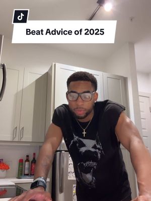 A post by @masionoo on TikTok caption: Move your body! Defeat your negative thoughts ⚡️ #selfimprovement #selfgrowth #mindset #foryoupage #mentality 