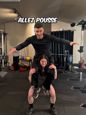 A post by @gabinouvilla on TikTok caption: Parle pas dans le micro et je t’achète tout ce que tu veux ! #defi #videodrole #cadeau 