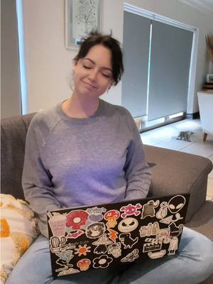 A post by @crystal.g.katsini on TikTok caption: Stardew chill time 😌✨ #ladywiththebendyface #stardewvalley #cozy 
