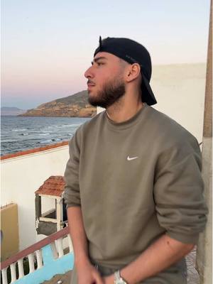 A post by @s4lim0o0 on TikTok caption: Tout droit de wahran 🇩🇿 @usermaj92 ❤️
