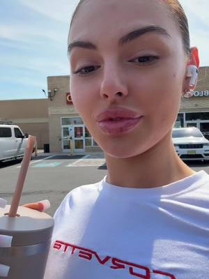 A post by @amandacardinal17 on TikTok caption: FEELING GORGEOUS 