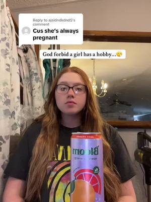 A post by @thebramleyfamily__main on TikTok caption: Replying to @ajsidndkdnd5 GOD FORBID🤭🤫 @Bloom Nutrition #bloompartner #MomsofTikTok #sahmsoftiktok #marriedat18 #momof3boys #5monthspostpartum #bloomenergy #bloomenergydrink 