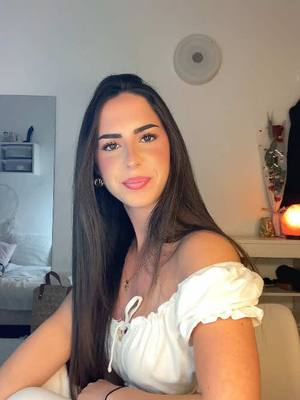 A post by @laiaalarcon on TikTok caption: #fyp #parati #foryou 