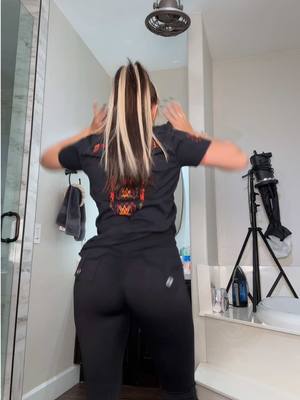 A post by @cakedivy on TikTok caption: #fyp 