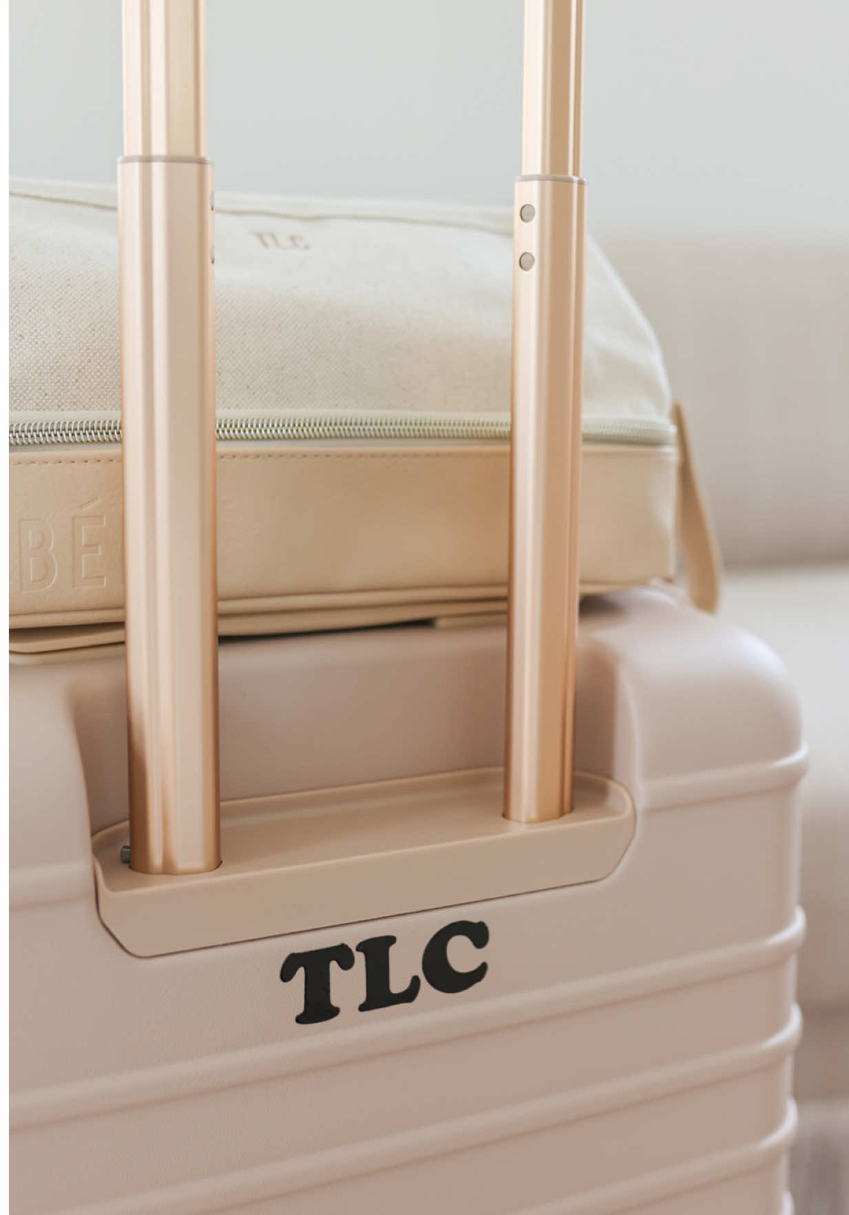 A post by @teresalauracaruso on TikTok caption: Let’s pack for the weekend 🤎🧳 #beispartner You can now customize your @Beis Travel pieces! Obsessed with the monogram on my carry-on and dopp kit! You can use code TERESACARUSO15 for 15% off your first BEIS order! Link in bio to shop my favorite pieces!  #beistravel
 #packwithme #packing #luggage #packingcubes