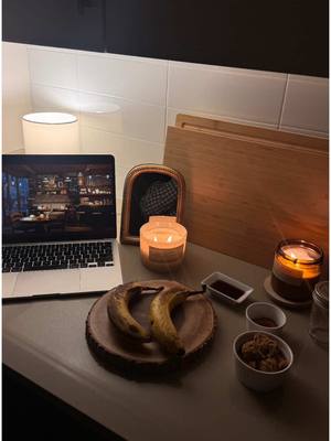 A post by @samanthaalfred on TikTok caption: Make the viral banana bread, coffee syrup with me 🍞✨🤍☕️##bananabreadsyrup##bananasyrup##coffee##coffeeerecipe##coffeetok##bakingtiktok##coffeeaesthetic##bananabreadcoffee