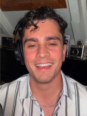 A post by @nicoruizzz on TikTok caption: HOME ❤️ #fyp #home #cover #michaelbuble #buble #countrymusic #sing #viral #romantic #love #music #henrycavill #singers #balad #sexy 