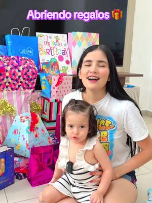 A post by @leitogranda on TikTok caption: Abriendo regalitos PARTE1 😍🫶🏾
