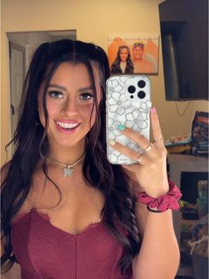 A post by @whitneywren1 on TikTok caption: 🫢😘