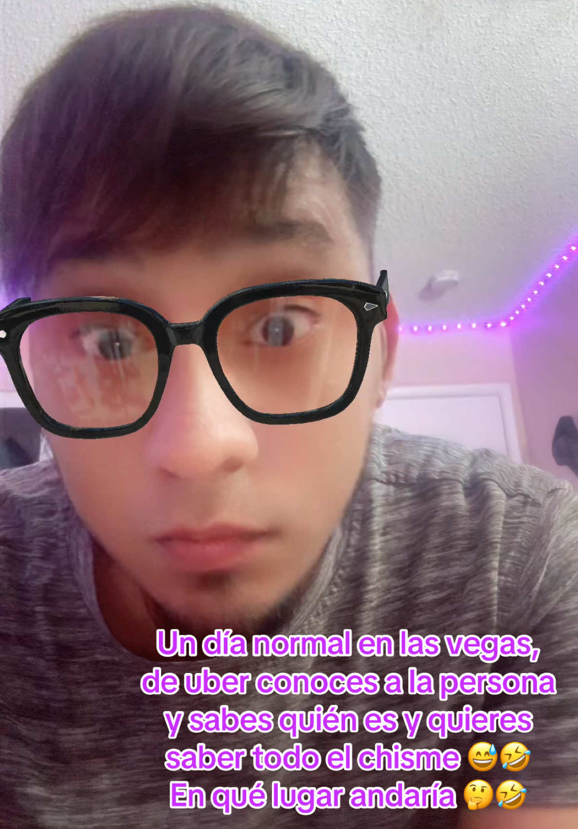 A post by @ludim_cardona on TikTok caption: Un😁🐸#fouryou #follow #teamgaviotas💙🤍💙 #lasvegas #NV #bamby 