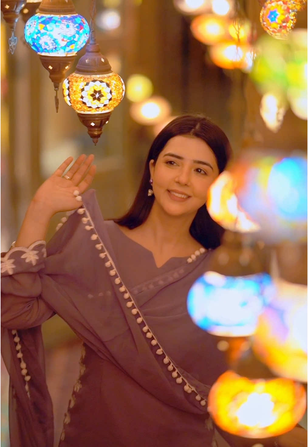 A post by @faryal_fairyyy on TikTok caption: Hamy ac muhabbat he tumse 💫 #faryalfairyyy #foryou #whattowatch 