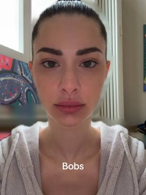 A post by @roberryc on TikTok caption: Sto prenotando il chirurgo 