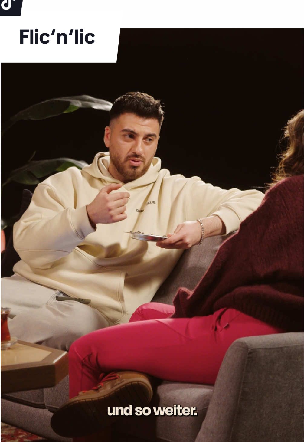 A post by @tahsims_interviewformat on TikTok caption: Wer erinnert sich noch? @tahsim bro #tif #ninamoghaddam #flicnlic #tahsimsinterviewformat 