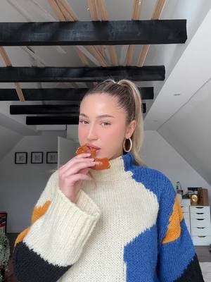 A post by @aleynaveyron on TikTok caption: Meine fy seit Tagen 