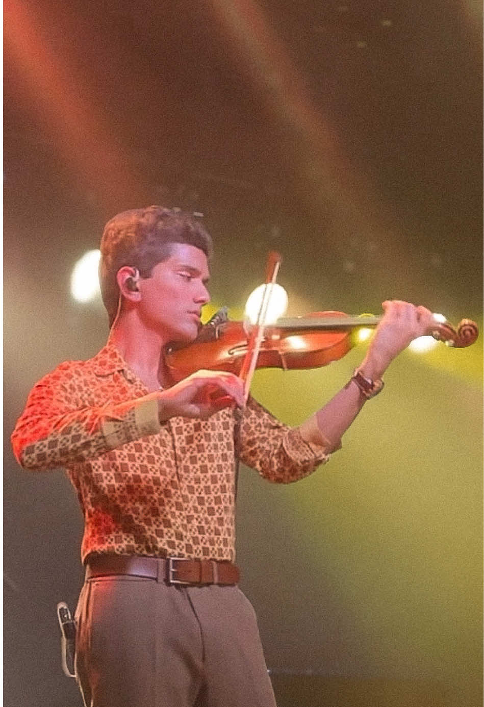 A post by @joelsvnny on TikTok caption: luminary in los angeles #luminary #acotar #editaudios #BookTok #marvel #fyp #indianviolin #xyzcba