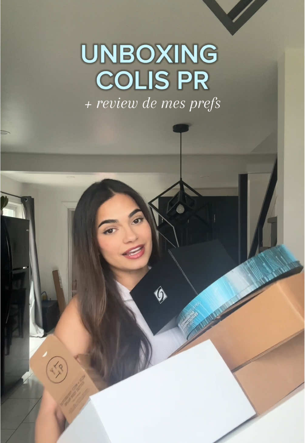 A post by @enya_jaime on TikTok caption: On déballe des cadeaux et je vous parle de mes petits produits skincare préférés du moments 🤍 Merci à toutes ces belles marques! 