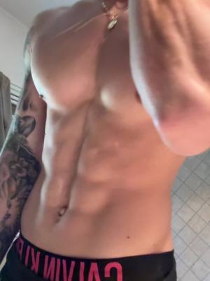 A post by @mattiagallettini on TikTok caption: woo