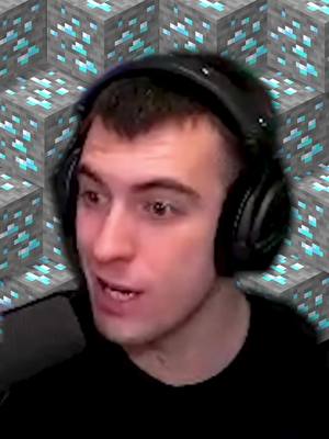 A post by @lollolacustre on TikTok caption: il mistero delle coordinate nel mio mondo minecraft