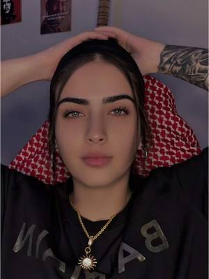A post by @zanaaslan21 on TikTok caption: Leyla🫴🕊️😍