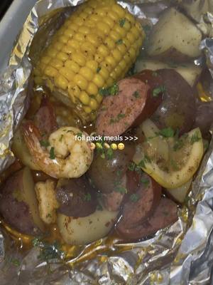 A post by @papijoe242 on TikTok caption: Another quick and delicious meal idea 😋🔥 #fyp #foryoupage #cooking #cookwithme #foilpacks #easyrecipe #dinnerideas #seafoodlover #foodie #foodtiktok #trending #viral #xyzbca 