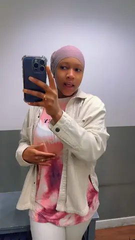 A post by @svraniii_05 on TikTok caption: Mon chanteur ❤️#malienne🇲🇱❤️ #malitiktok🇲🇱 #malipuissancii🇲🇱🇲🇱🥰 