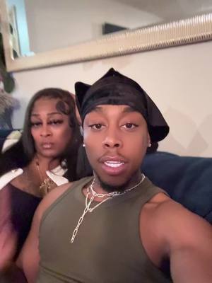 A post by @bdtrelilbrother on TikTok caption: I love my mom !#greenscreen 