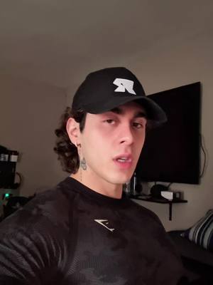 A post by @carlosbelcast on TikTok caption: Este video es para ti 