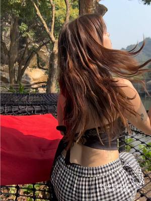 A post by @danyrdzsaa on TikTok caption: Hack si viajas: llévate la cremita para usarlo de acondicionador, crema para peinar o mascarilla… créeme q lo vas a sentir hidratado y bien cuidado! ( hay nuevo olor a 🍍) @Garnier MX  #GarnierCuidadodelCabello #PublicidadResponsable SALUD ES BELLEZA 123300EL950583