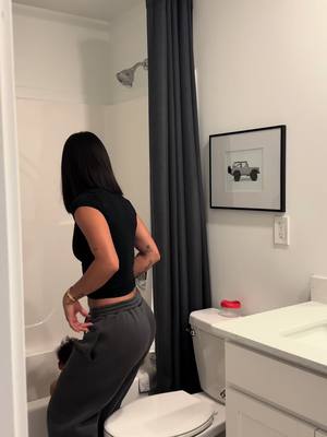 A post by @alyssiaaleavell on TikTok caption: happy thurs, mamas 🫶🏽 wearing @White Fox Boutique code: ALYSSIATT saves 🤍| #whitefoxboutique #loungewear #ad #morningroutine #morninginmylife #gymootd #whatiwore #toddlermorning #morningritual #grwm 
