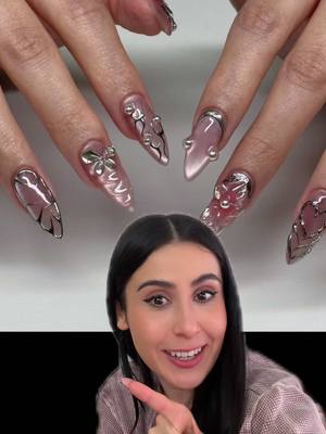 A post by @lupitavillalobosb on TikTok caption: Uñas de mi querida @Veneno Rosa tqm amiguita #lupitavillalobos #nailsart 