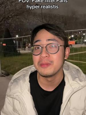 A post by @medyrenaldy_ on TikTok caption: Kok bisa se-real ini ya filternya kayak di Eiffel beneran 🥹