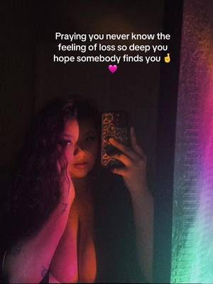A post by @lehxiann on TikTok caption: 🤞🩷 #fy #wlw #lgbt 