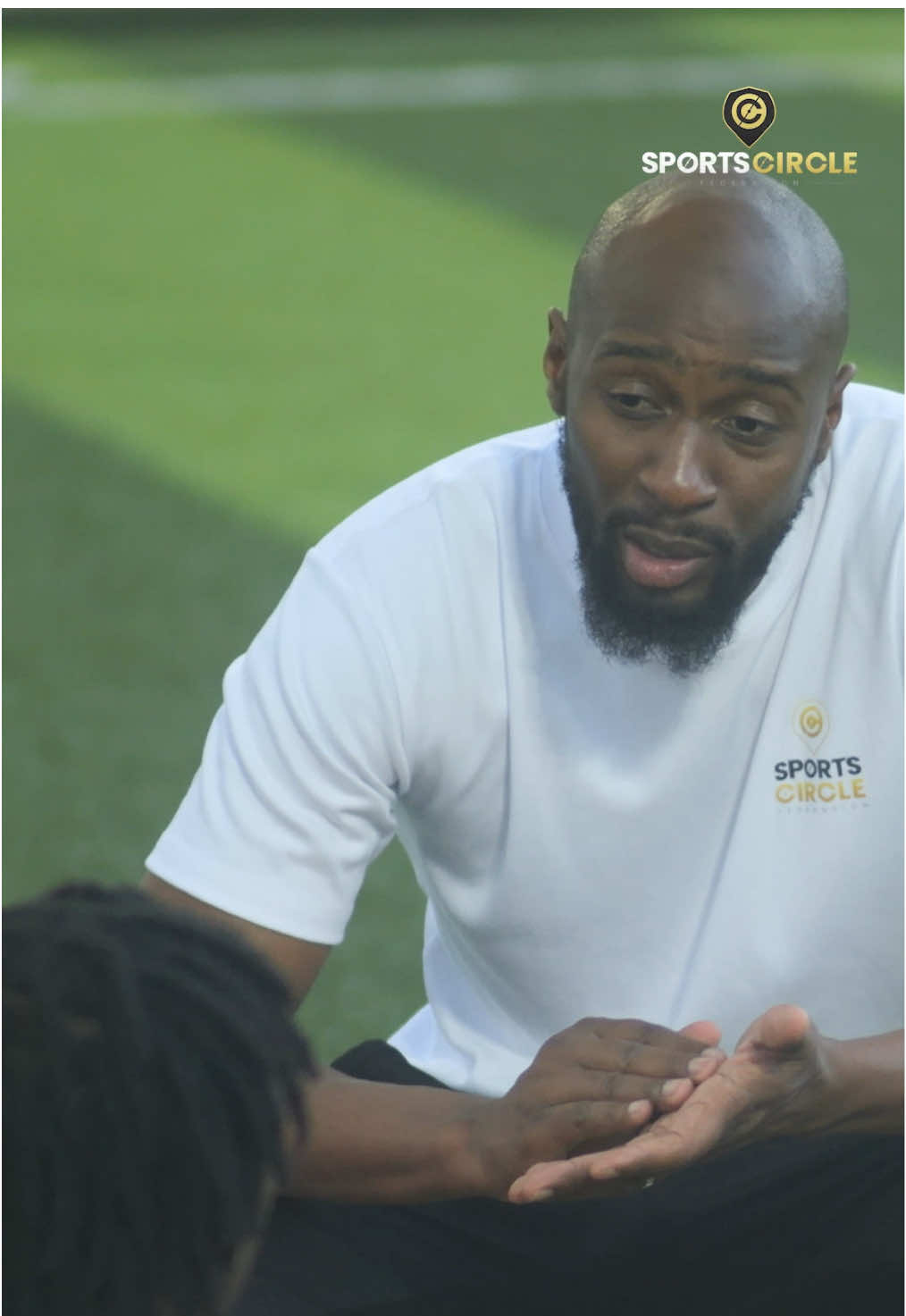 A post by @coach_mamad on TikTok caption: Parce que je vous en parle depuis des mois sayer c’est le lancement officiel des training camp pour les footballeurs, basketteurs, combattants et tous les sportifs qui veulent passer un autre niveau 🔥