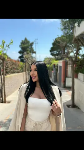 A post by @bianca.ana.maria__ on TikTok caption: #italy🇮🇹 