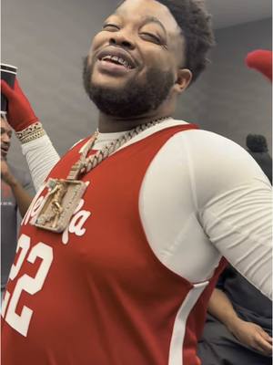 A post by @bossmandlow on TikTok caption: We Gon Risk It Baby We Flyin 😂😂 #bossmandlow #floridafyp #floridarapper 