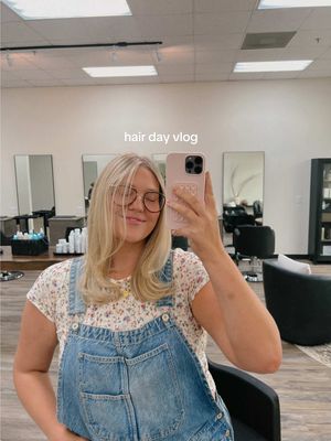 A post by @emilyfranciswheaton on TikTok caption: now that’s better 😇  #hairvlog #blondeinspo #blondehair #hairtransformation #thechop #haircut 