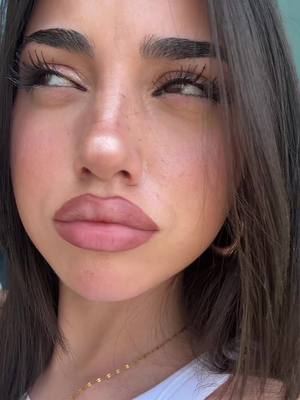 A post by @belikeanna on TikTok caption: understanding 0% but vibe 100%
