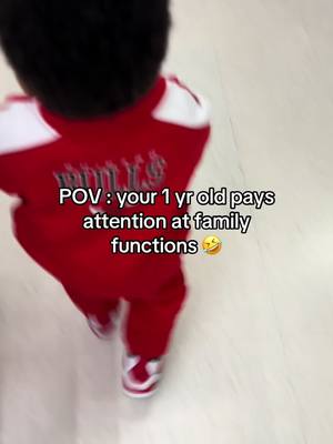 A post by @mia.ariannaa on TikTok caption: Well then Azai 🤣🤣 #fyp #MaestriDelPov #azai #viral #toddlermom #funnybaby 